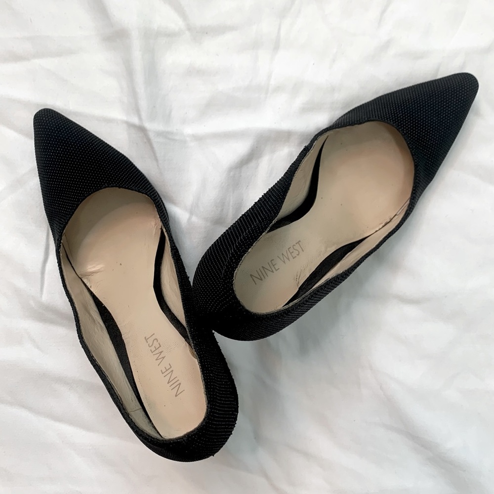 Nine West Size 5.5 Black Pumps Pointed toe Stiletto Heels